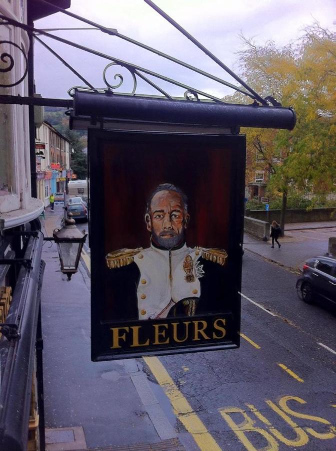 דובר Les Fleurs Accommodation מראה חיצוני תמונה
