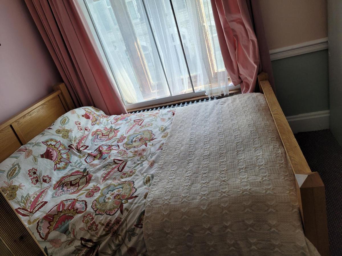 דובר Les Fleurs Accommodation מראה חיצוני תמונה