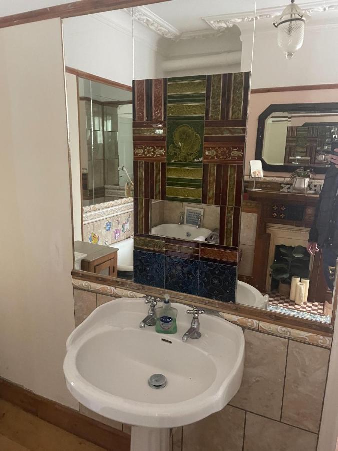 דובר Les Fleurs Accommodation מראה חיצוני תמונה